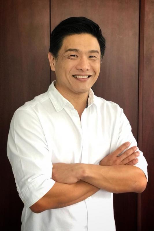 ieatishootipost美食网站作者郑春茂(Leslie Tay)医生。(受访者提供)