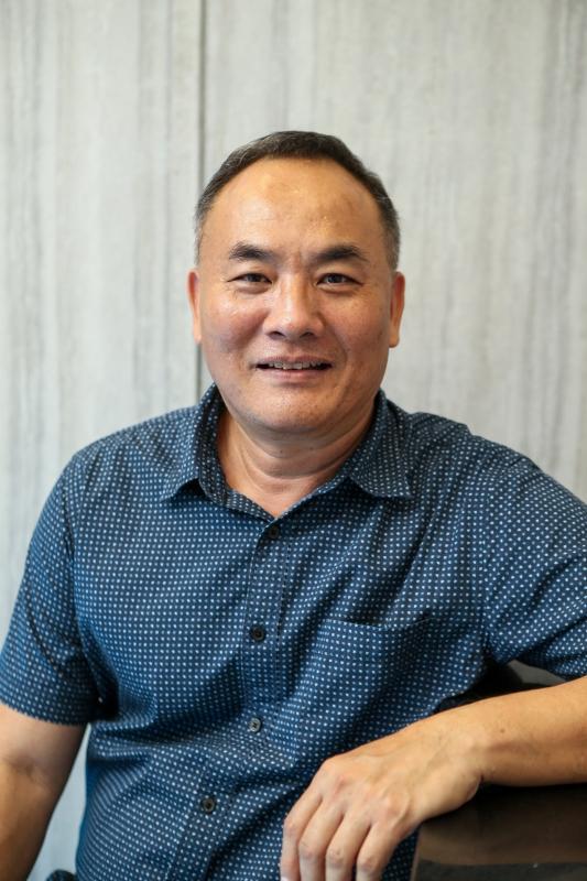 唐天安于2010年将台湾豪大大鸡排引入新加坡。(叶振忠摄)