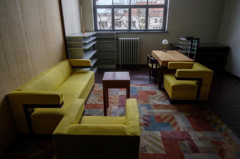 包豪斯学院创办人、第一任院长、德国建筑师沃尔特·格罗皮乌斯（Walter Gropius）的办公室，重新打造。（法新社）