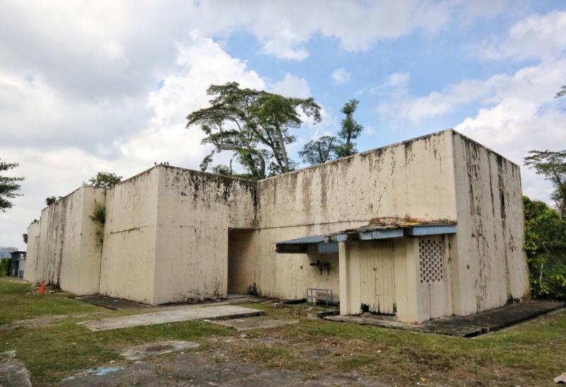 防弹办公室一般建在地底,这座独立防弹办公室却是建在地表,相信是英军感受到战争威胁所以赶工完成。(特约陈福洲摄)