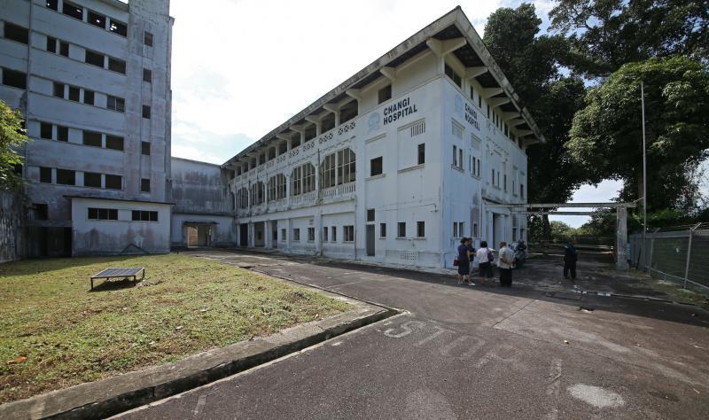 自1997年樟宜医院和大巴窑医院合并、迁至四美后,这建筑空置了超过20年。(谢智扬摄)