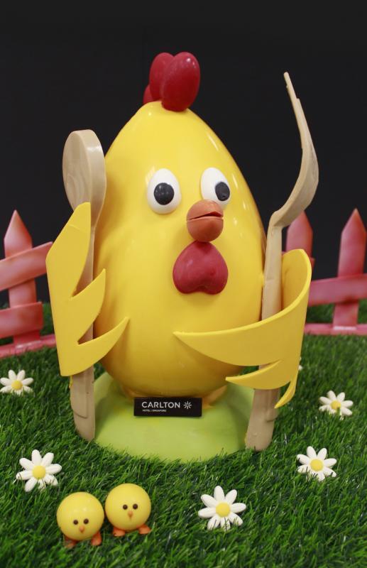 卡尔登酒店的鸡蛋造型小鸡巧克力象征新生命。