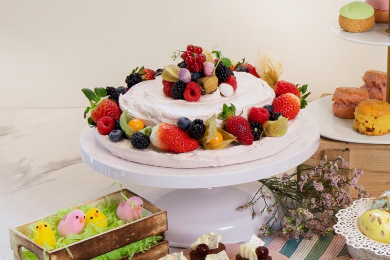 新加坡诺维娜万怡酒店的甜品芭芙洛娃。