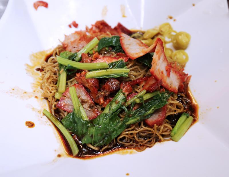 20190507_news_hawker1_Large.jpg