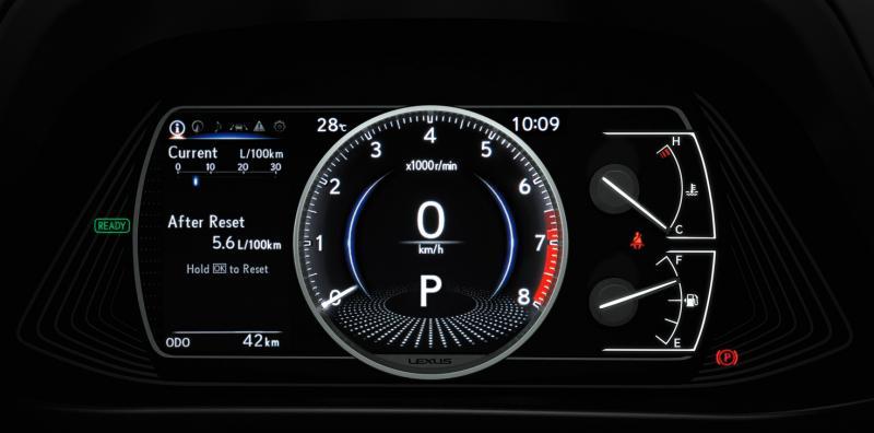 全数码化的仪表板能呈现多种不同界面。