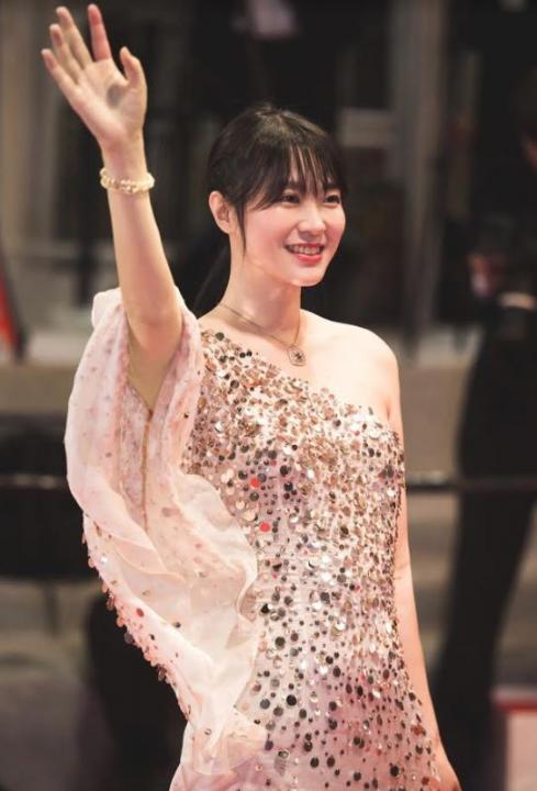 huanglu2_Medium.jpg