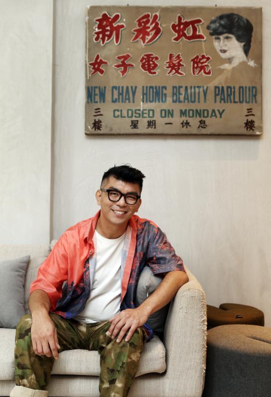 陈子谦作品屡在海外夺奖，他也是我国青年艺术家奖得主。