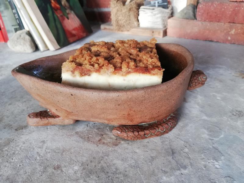 看到陶土杯的顾客都很兴奋,李志良后来开班授课。