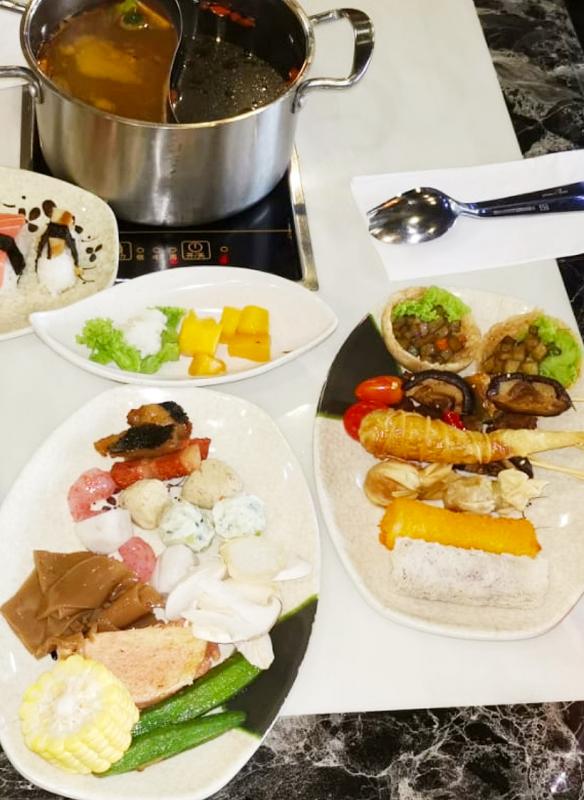 可口素食国际自助餐火锅 - Yummy Veggie