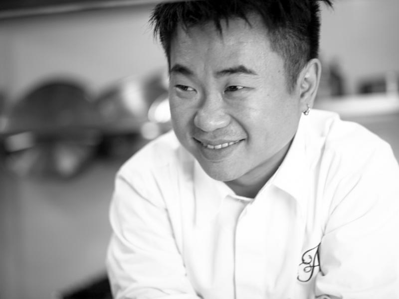 Antoinette餐馆创办人彭国强创制出本地口味舒芙蕾松饼。（Antoinette提供）