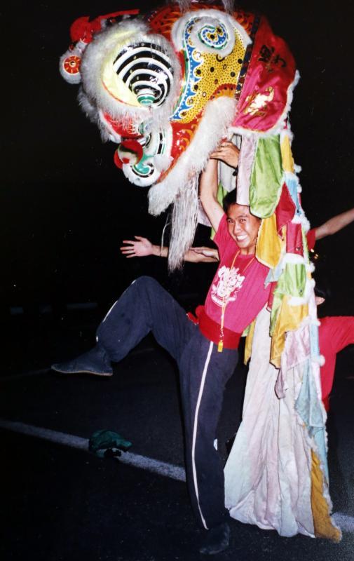 妈妈说洪榅胜从小好动,有挥洒不完的精力。(受访者提供)