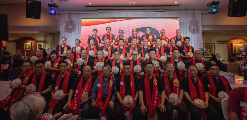 26位各大门派的武术师傅齐聚一堂,出席今年的新春团拜。(受访者提供)