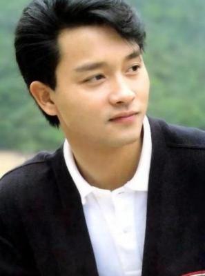 20190717_enews_smlesliecheung1_Small.jpg