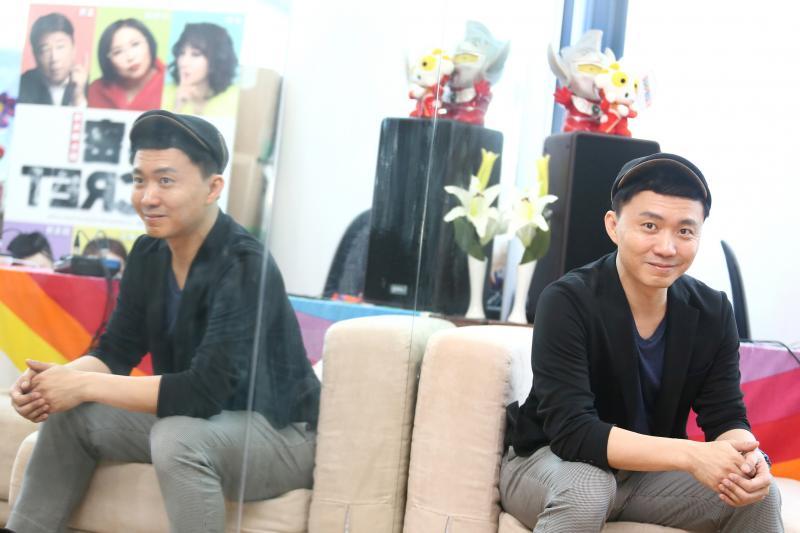 王嘉翊的每一部作品,父母都必定捧场支持。