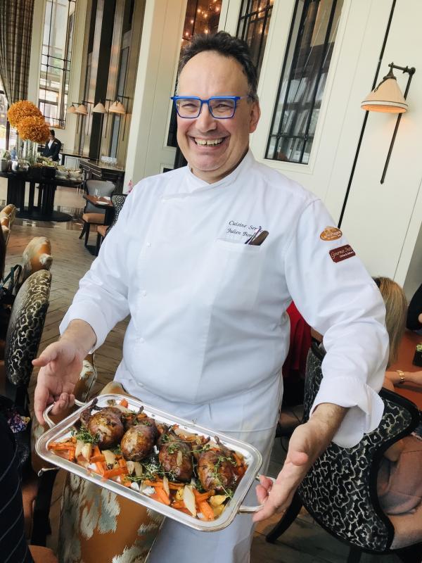 在新加坡工作多年的知名法国厨师邦帕尔，擅长经典法式菜肴，本月推出限时套餐。