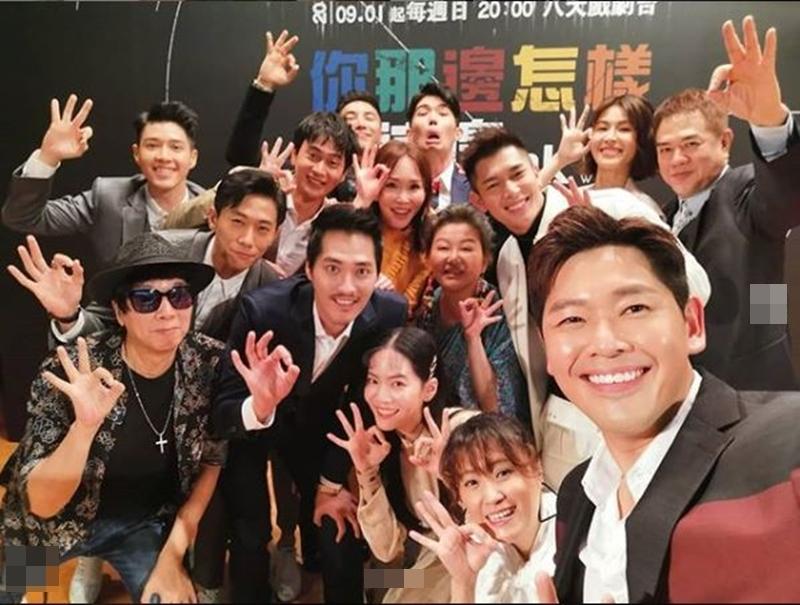 chen_luo_mi_ou_you_xia_1yu_zhan_zai_ta_hou_mian_de_huang_jun_xiong_bai_yi_zhe_ji_xin_ju_yan_zhi_ren_yuan_he_ying__Medium.jpg