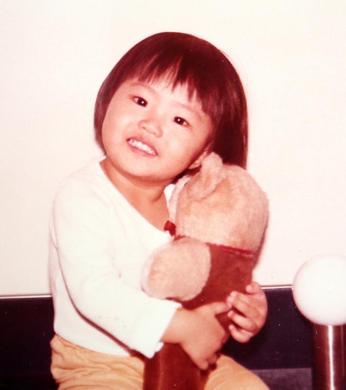 儿子Momo是不是长得很像妈妈郑可为小时候?(受访者提供)