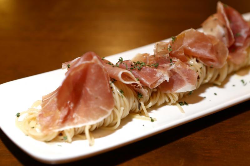 帕尔玛火腿天使冷面。