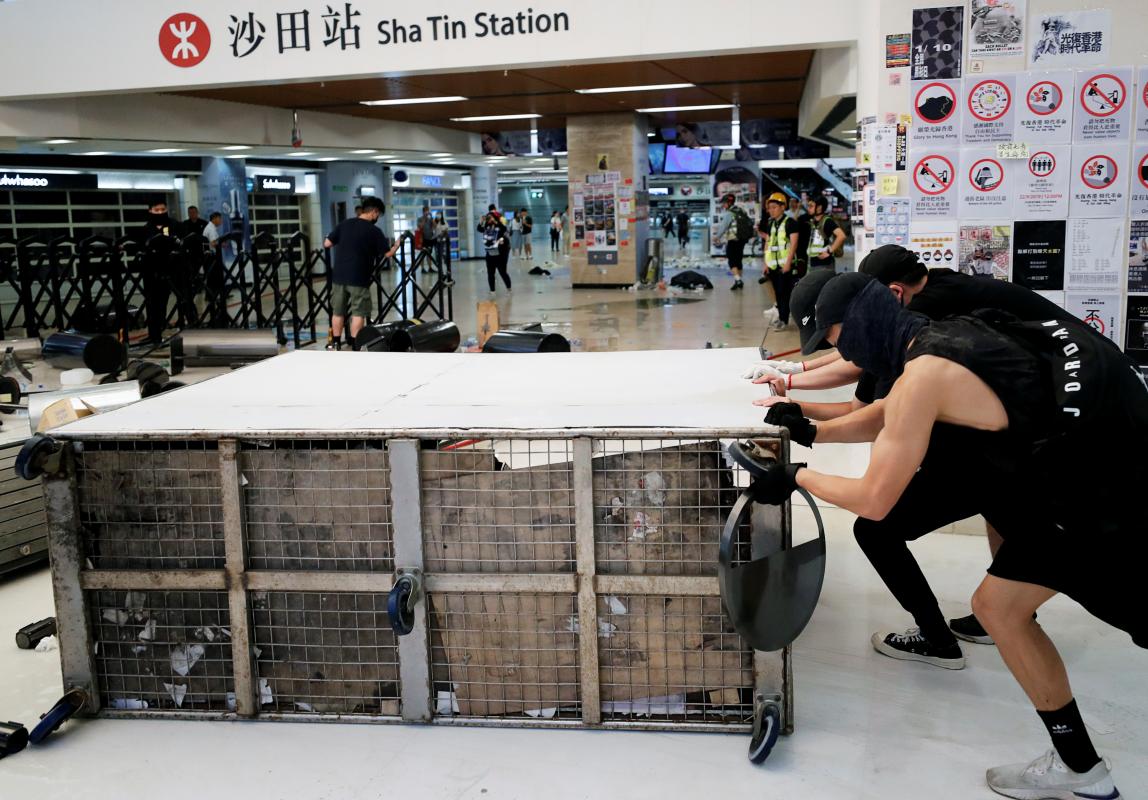 2019-09-22t100042z_1754894182_rc1a858326d0_rtrmadp_3_hongkong-protests_Large.jpg