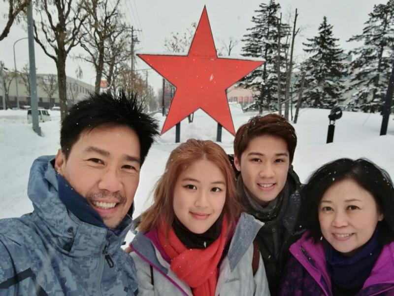 陈之财和向云喜欢带孩子出国旅游，一起体验世界。（受访者提供）