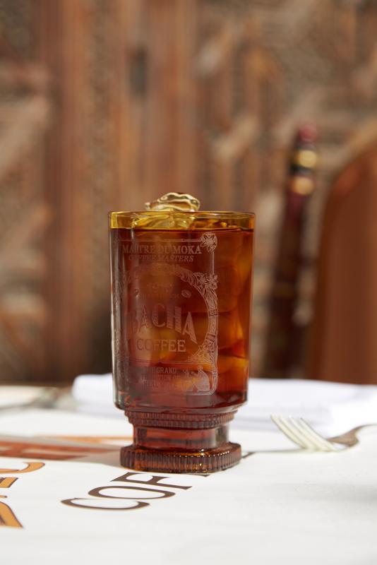 冰咖啡总是让人精神一振。