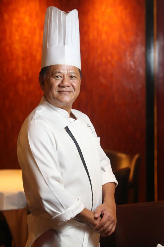 中餐馆李白执行主厨钟耀明曾经想转行当货车司机。