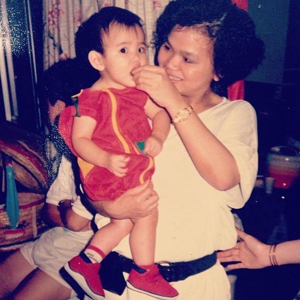 叶佩芳在黄馨慧很小的时候就将她带到托儿中心学习独立。