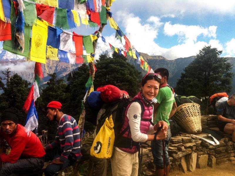 林安琪攀登尼泊尔雪山途中。