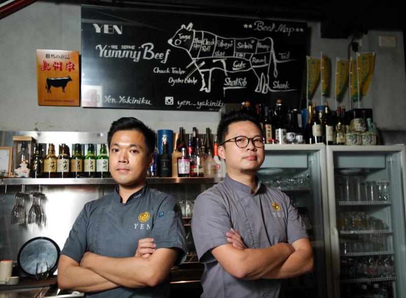 Yen Yakiniku主厨陈斌贤(右)和经理林致远皆来自台湾。