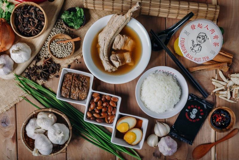 发起人肉骨茶感受到白敬熙和张绍峰的用心,把配方和品牌交给他们大展拳脚。