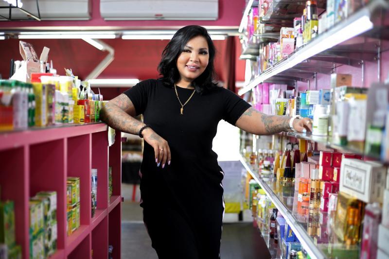 苏海塔经历吸毒与戒毒后,回想父亲生前的教诲,重新振作,并为他人树立榜样。