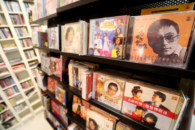 梦田音乐广场的许多进口华语CD,现在已难得一见。