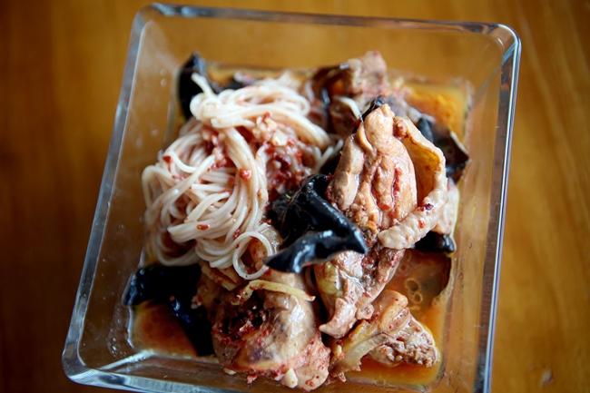 hakka red wine chicken.jpg