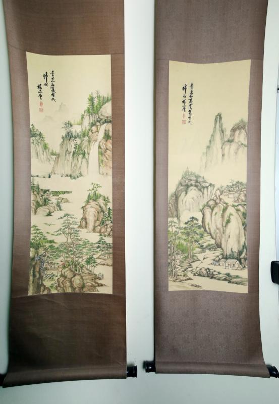 杨应愫的工作室挂着祖父的水墨画。