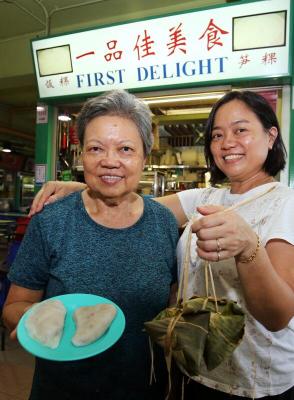 010420_hawker_teochewkueh_Medium.jpg