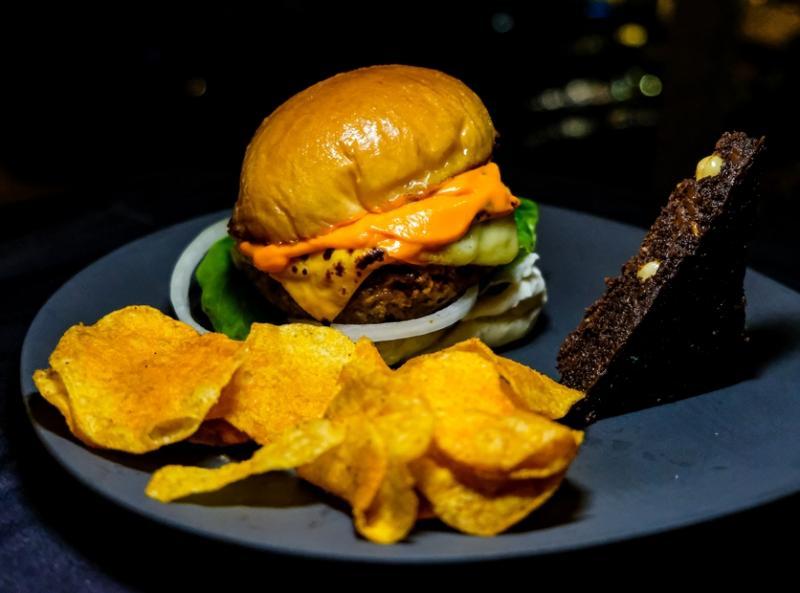 米其林一星的Alma by Juan Amador餐馆,推出午餐饭盒。