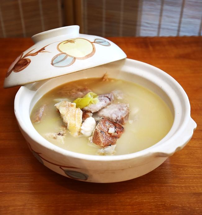 come n live wk5 cooking2.jpg