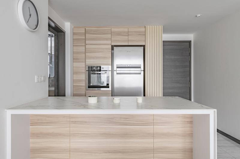 高餐台是很多都会家庭的必备配置。