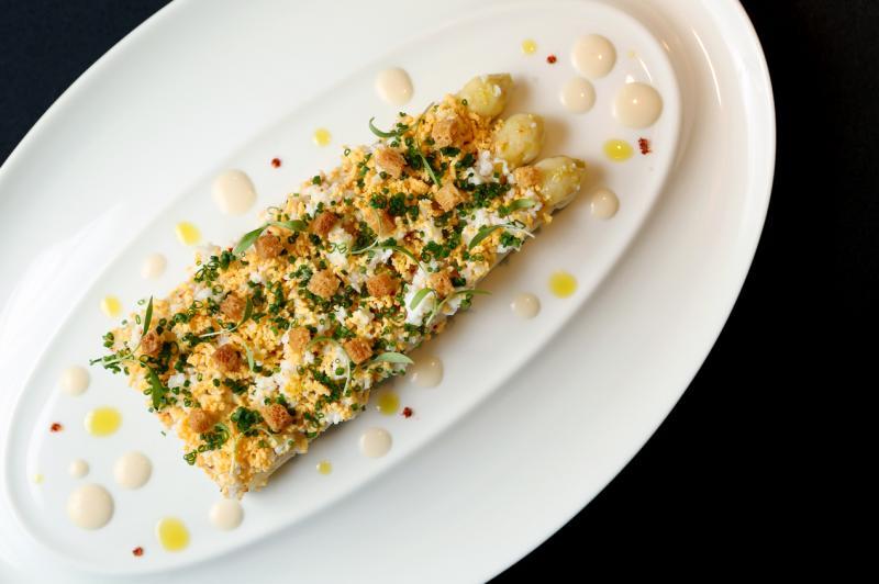 法式芦笋佐碎蛋