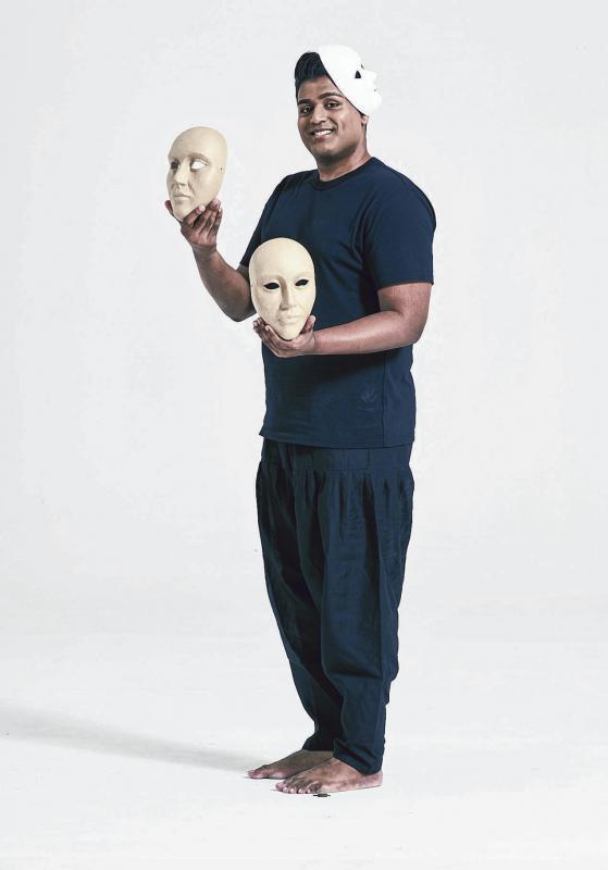 10岁开始接触戏剧的Vishnu,在新加坡理工大学创办了戏剧社并担任社长。(照片提供:SIT Student Life Division)