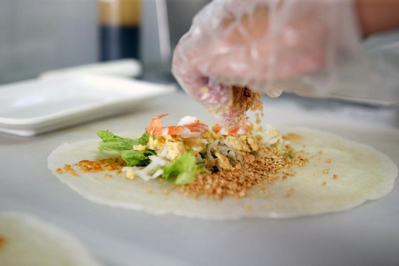 皮薄馅香，薄饼除了材料，做饼皮的手艺更是值得传承。