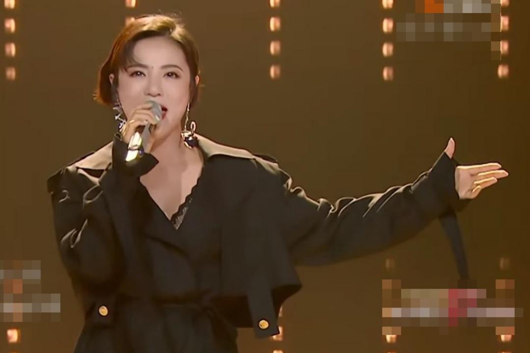 丁当被杜华指唱得太好,所以不适合组团。(互联网)