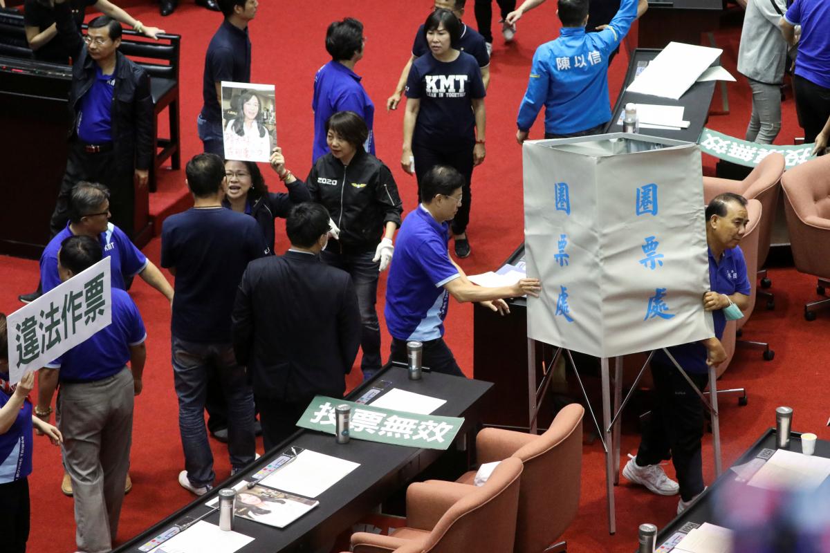 2020-07-17t042100z_1947464179_rc2suh99ttz9_rtrmadp_3_taiwan-politics_Large.jpg