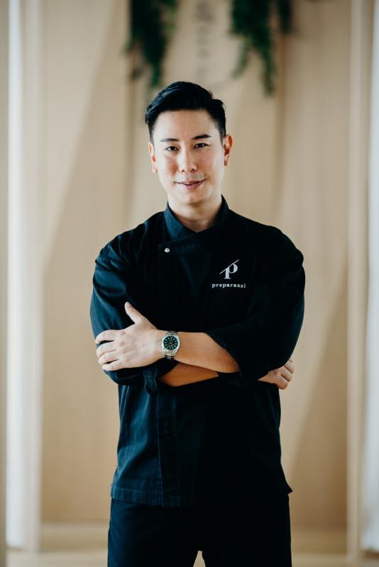 积极推广传统菜的魏智成。