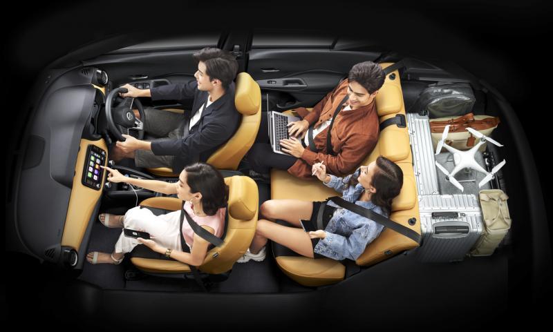 车内有足够伸展空间，行李厢的容量也有423升。