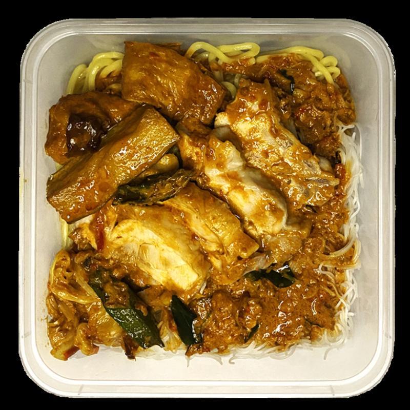 乌敏便当主打的本地风味，包括阿婆咖喱鸡面。