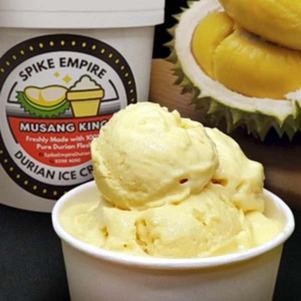 榴梿忘返配合GrabFood供应猫山王冰淇淋。