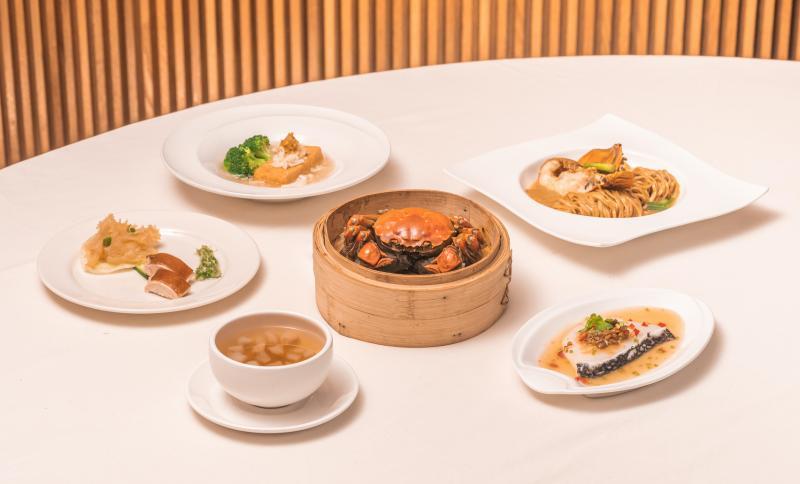 宴中餐馆的大闸蟹套餐选择多。