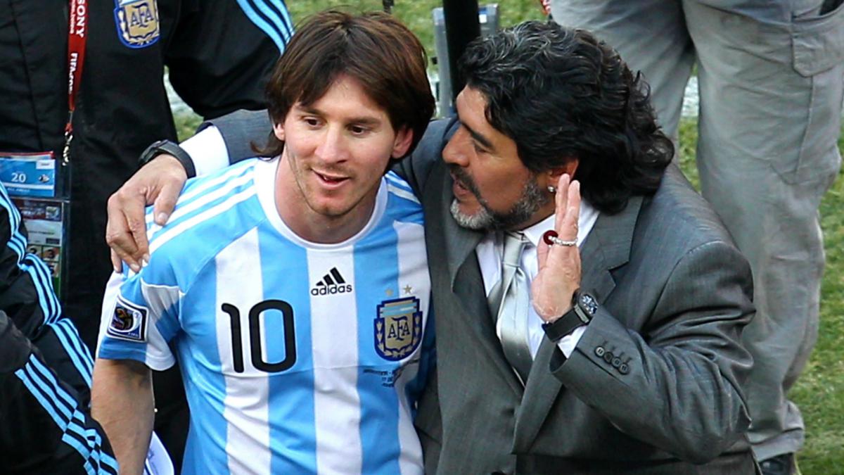 20201125_wb_maradona-18-2010-messi.jpg