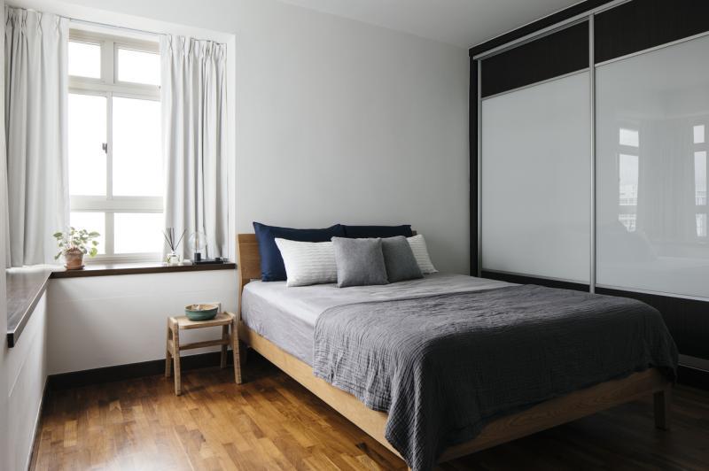 设计装修钱花在刀口上，卧室、书房等则做简单舒适的装饰处理。